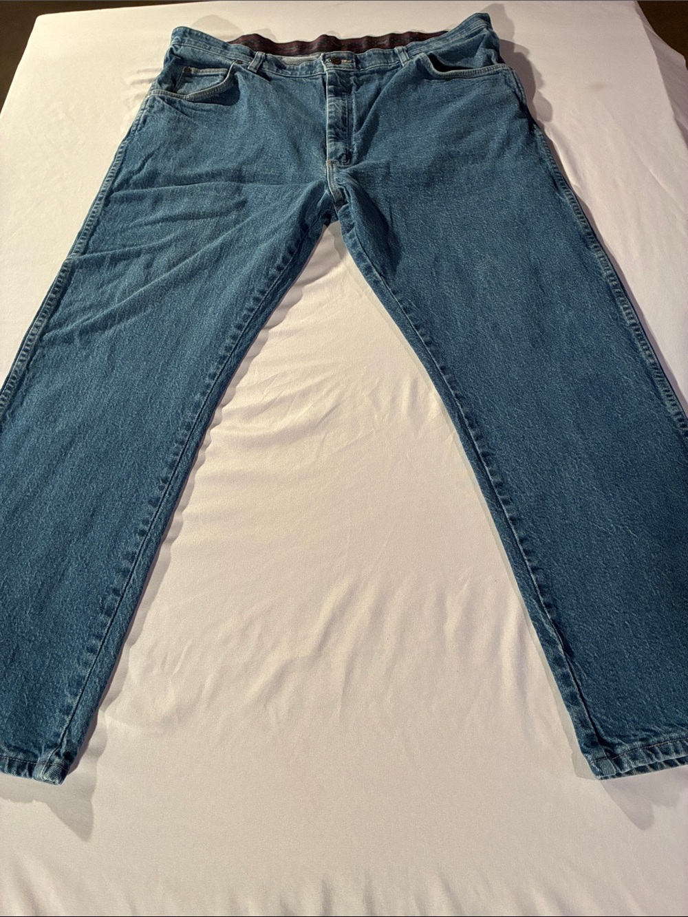 Wrangler Men's Relaxed Fit Indigo Jeans